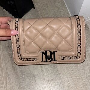 Nude purse